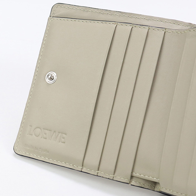 ロエベ　財布　ベージュ　極美品　正規品 LOEWE 中古 ロエベ 二折財布 レディース ブランド リピート 2