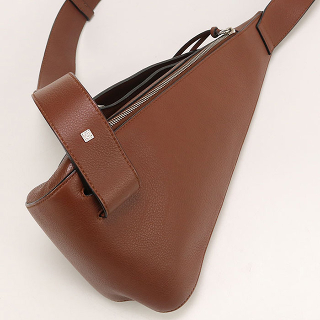 LOEWE（ロエベ） 中古 ボディバッグ ユニセックス ブランド アントン