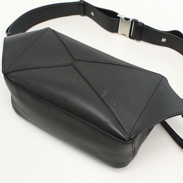 LOEWE（ロエベ） 中古 ボディバッグ メンズ ブランド パズル