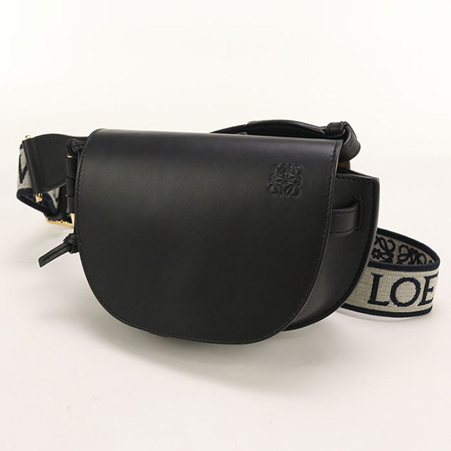 LOEWE（ロエベ） 中古 斜め掛け ショルダーバッグ レディース ブランド