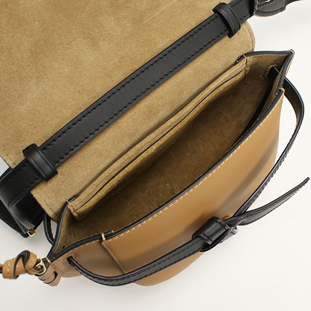 LOEWE（ロエベ） 中古 斜め掛け ショルダーバッグ レディース ブランド
