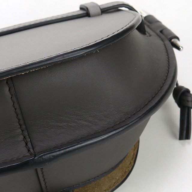 LOEWE(ロエベ) 中古 斜め掛け ショルダーバッグ レディース ブランド LOEWE(ロエベ) 中古 斜め掛け ショルダーバッグ レディース ブランド