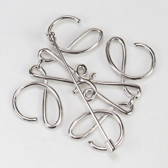 LOEWE（ロエベ） 中古 ブローチ レディース ブランド アナグラム