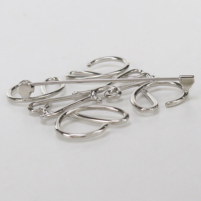 LOEWE（ロエベ） 中古 ブローチ レディース ブランド アナグラム