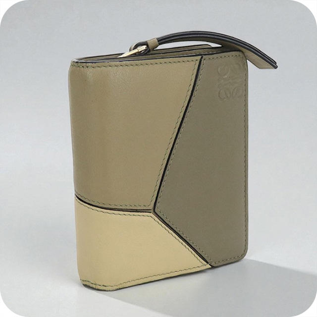 特価 ロエベ 二つ折り財布 C510Z41X01 色:ブラウンベージュ系 LOEWE - 特価 ロエベ 二つ折り財布 C510Z41X01 色:ブラウンベージュ系