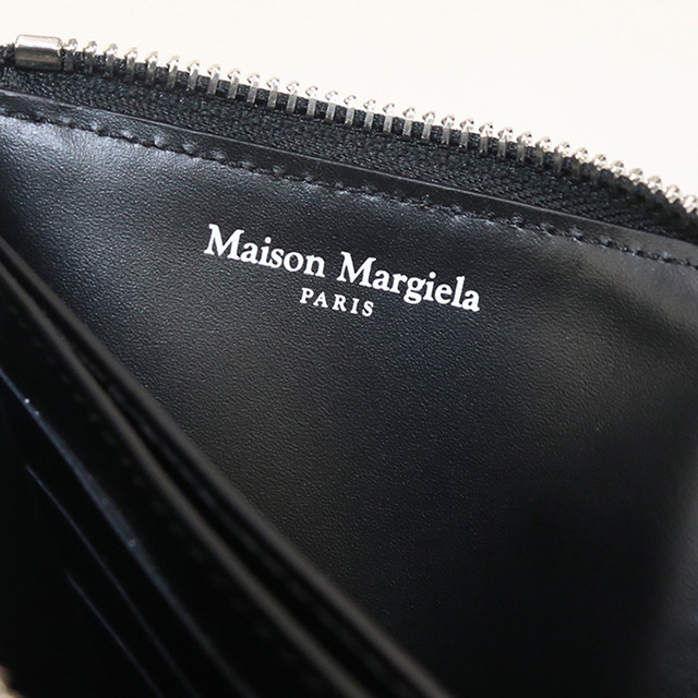 未使用級 メゾンマルジェラ ラウンドジップ 二つ折り財布 4ステッチ 正規品 Maison Margiela（旧Maison Martin Margiela） - MAISON MARGIELA 財布
