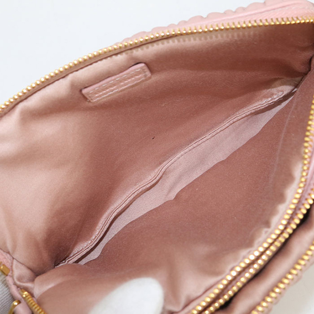 miu miu（ミュウミュウ） 中古 ショルダーバッグ レディース ブランド