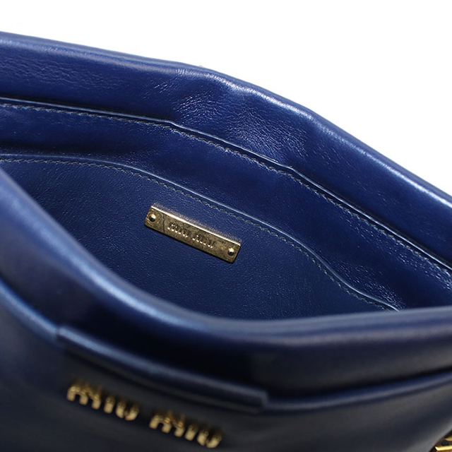miu miu（ミュウミュウ） 中古 斜め掛け ショルダーバッグ レディース