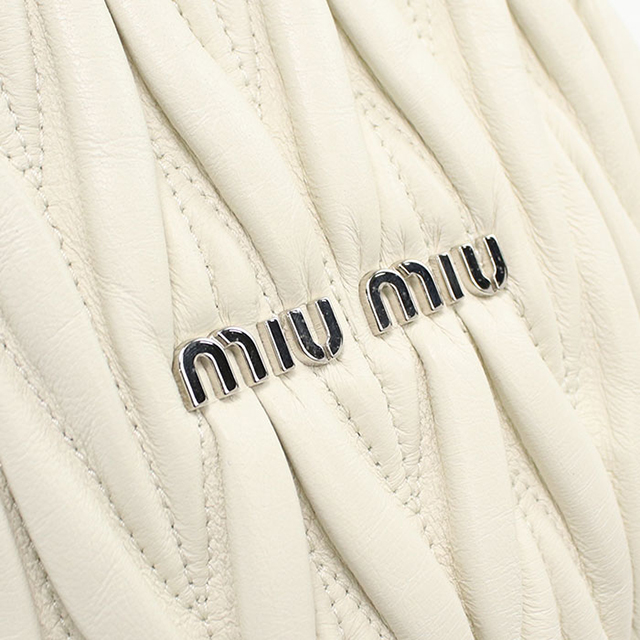 miu miu（ミュウミュウ） 中古 ショルダーバッグ レディース ブランド