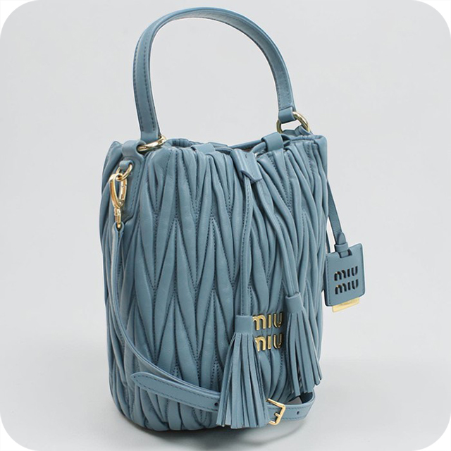 ミュウミュウ アウトレット 2WAY バケットバッグ マトラッセ 5BE084 ショルダーバッグ miu miu（ミュウミュウ） 中古 ショルダーバッグ レディース ブランド