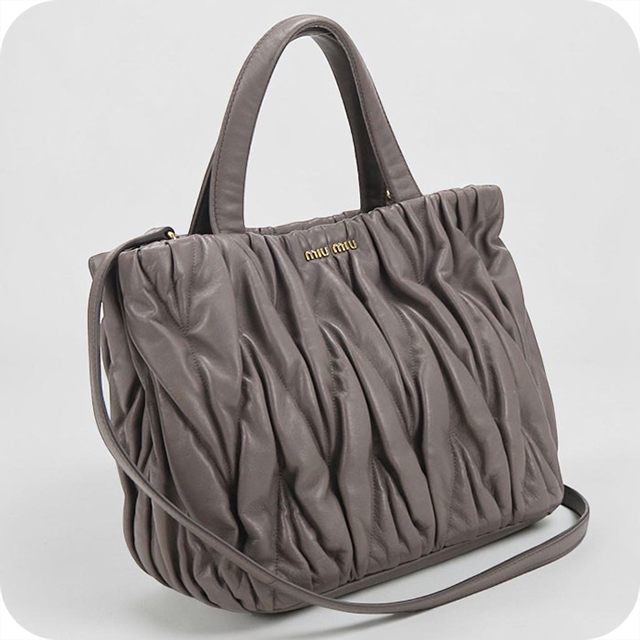 ミュウミュウ　トート miu miu（ミュウミュウ） 中古 トートバッグ レディース ブランド
