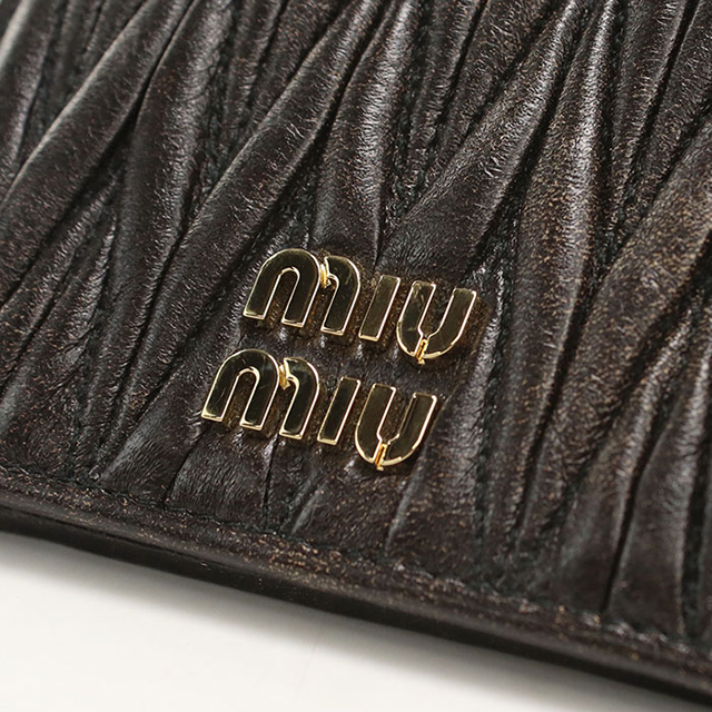 miu miu（ミュウミュウ） 中古 二つ折り財布 コンパクト レディース