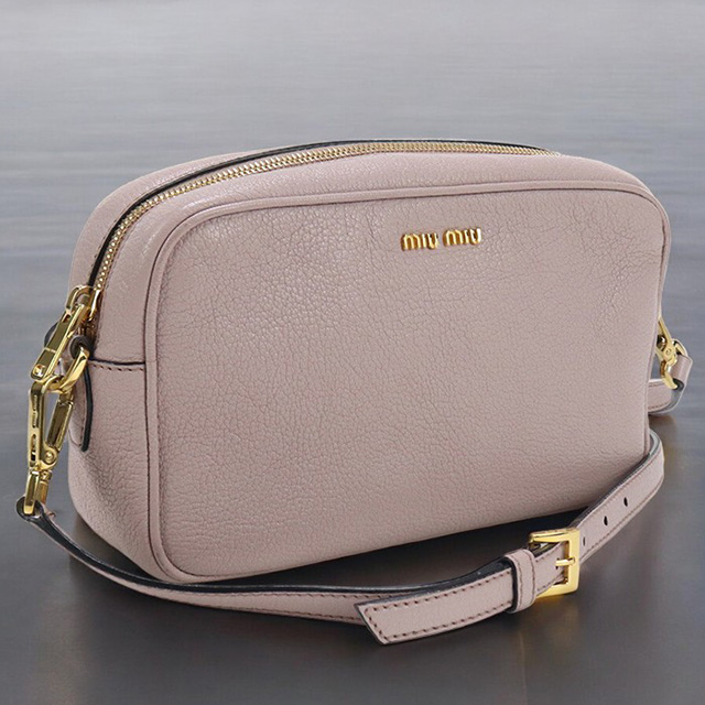 美品！ミュウミュウ マドラス miumiu ショルダー バッグ miu miu（ミュウミュウ） 中古 斜め掛け ショルダーバッグ レディース