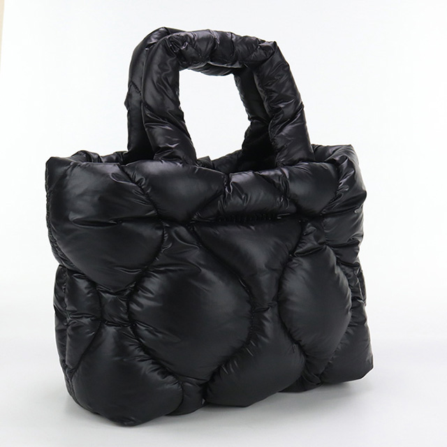 中古美品MIUMIU(OUTLET) ミュウミュウ アウトレット トートバッグ 5BG240 2DQO F0NRS パテッド レディース ブラック miu miu（ミュウミュウ） 中古 トートバッグ レディース ブランド