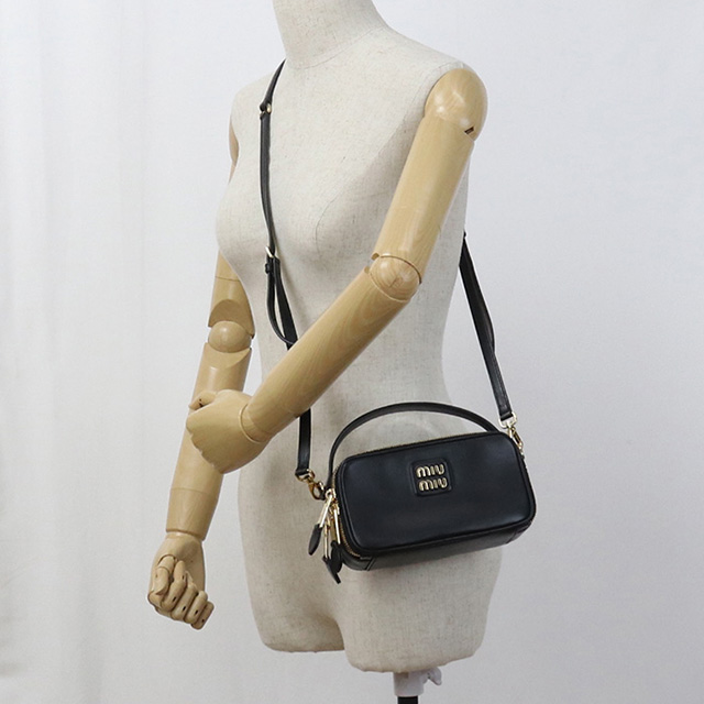 miu miu（ミュウミュウ） 中古 ハンドバッグ レディース ブランド