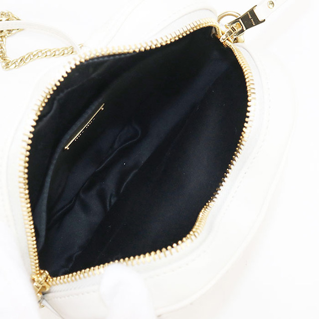 miu miu（ミュウミュウ） 中古 斜め掛け ショルダーバッグ レディース