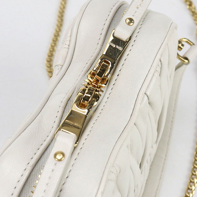 miu miu（ミュウミュウ） 中古 斜め掛け ショルダーバッグ レディース