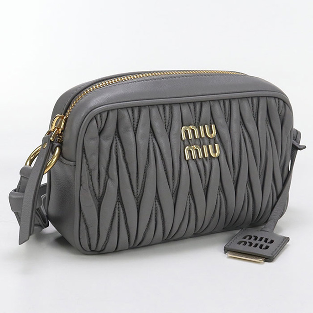 miu miu（ミュウミュウ） 中古 斜め掛け ショルダーバッグ レディース