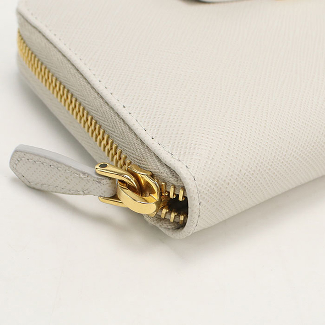 PRADA（プラダ） 中古 長財布 ラウンドファスナー レディース ブランド