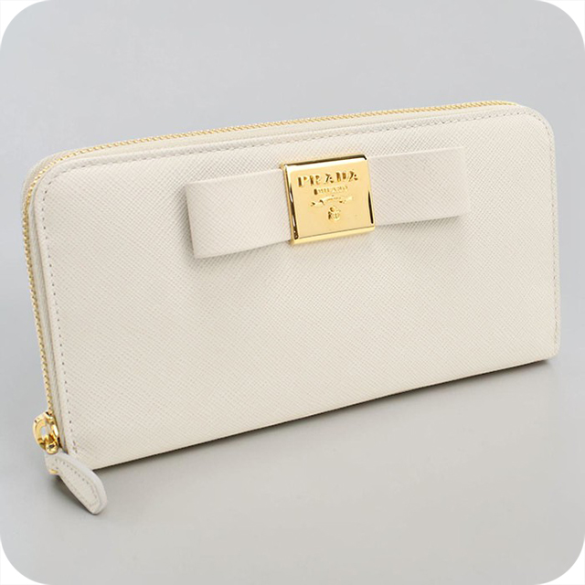 PRADA（プラダ） 中古 長財布 ラウンドファスナー レディース ブランド