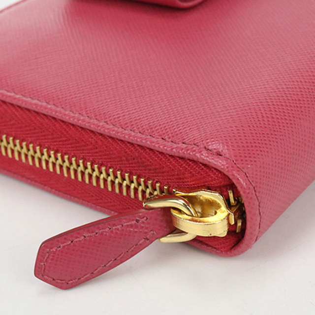 PRADA サフィアーノ レディース長財布　ラウンドファスナー　ピンク PRADA（プラダ） 中古 長財布ラウンドファスナー レディース ブランド