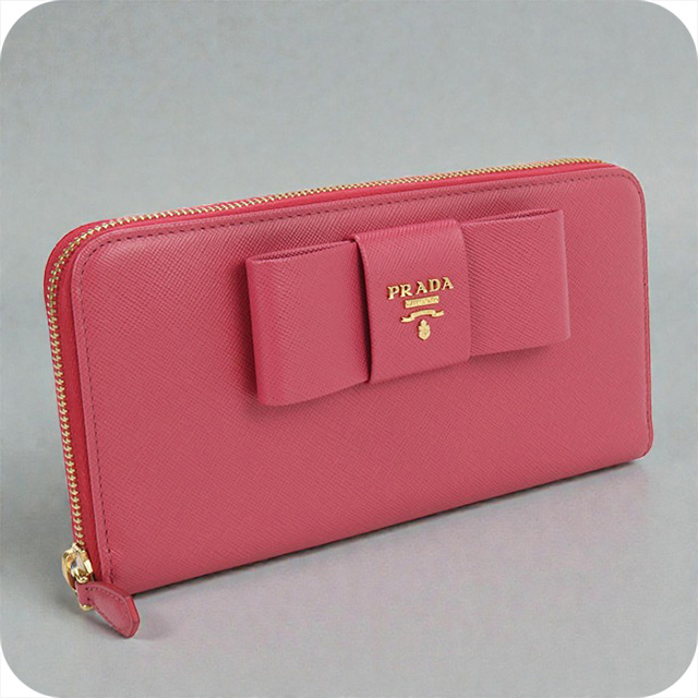 99 極上美品 PRADA プラダ 長財布 ラウンドファスナー PRADA（プラダ） 中古 長財布ラウンドファスナー レディース ブランド