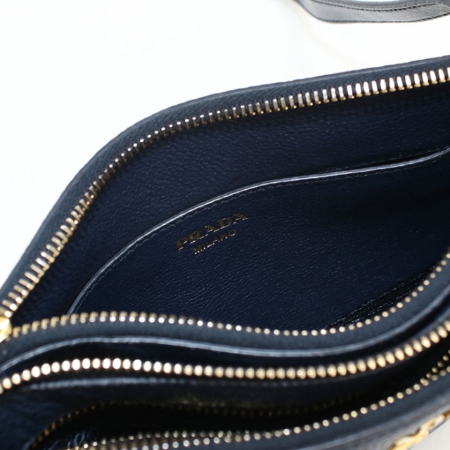 PRADA（プラダ） 中古 斜め掛け ショルダーバッグ レディース ブランド