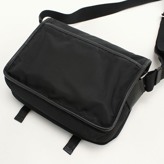 PRADA（プラダ） 中古 斜め掛け ショルダーバッグ メンズ ブランド