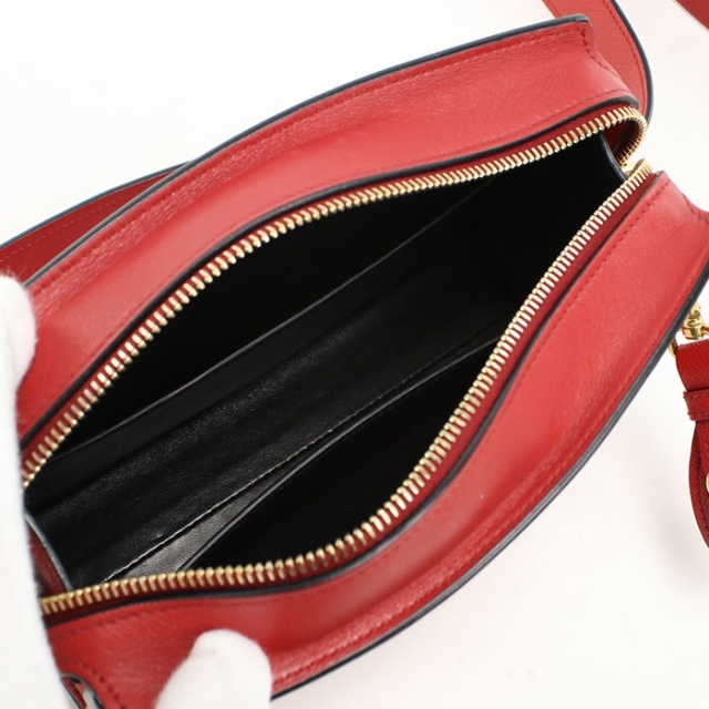 PRADA（プラダ） 中古 斜め掛け ショルダーバッグ レディース ブランド