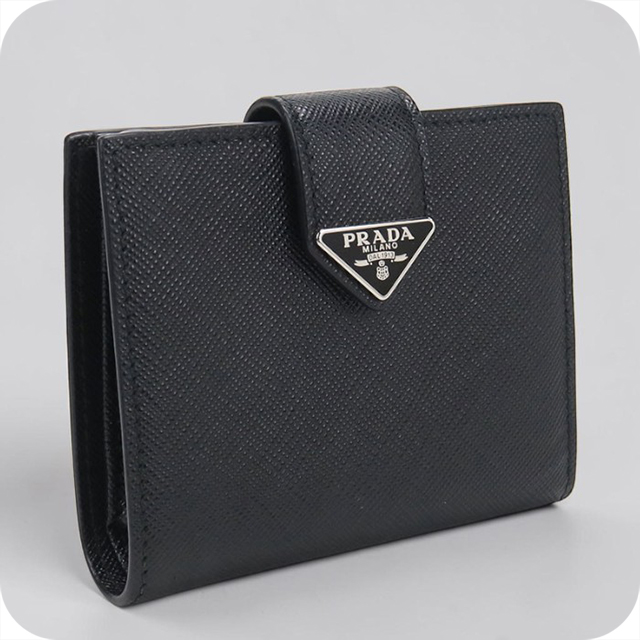 ち*読様 PRADA ブラック 二つ折り財布 箱付き　サフィアーノ PRADA（プラダ） 中古 二つ折り財布 コンパクト メンズ ブランド