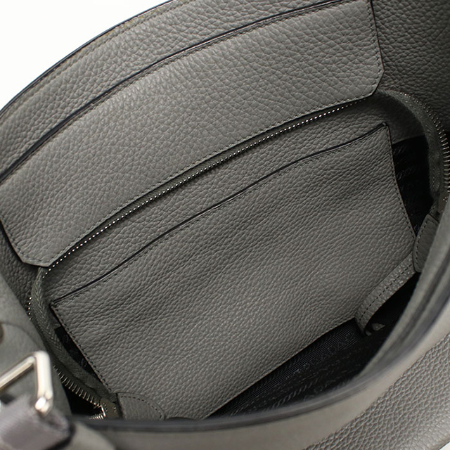 PRADA（プラダ） 中古 ショルダーバッグ レディース ブランド レザー