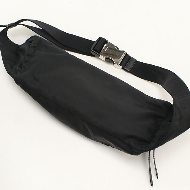 PRADA（プラダ） 中古 ボディバッグ ユニセックス ブランド ブラック