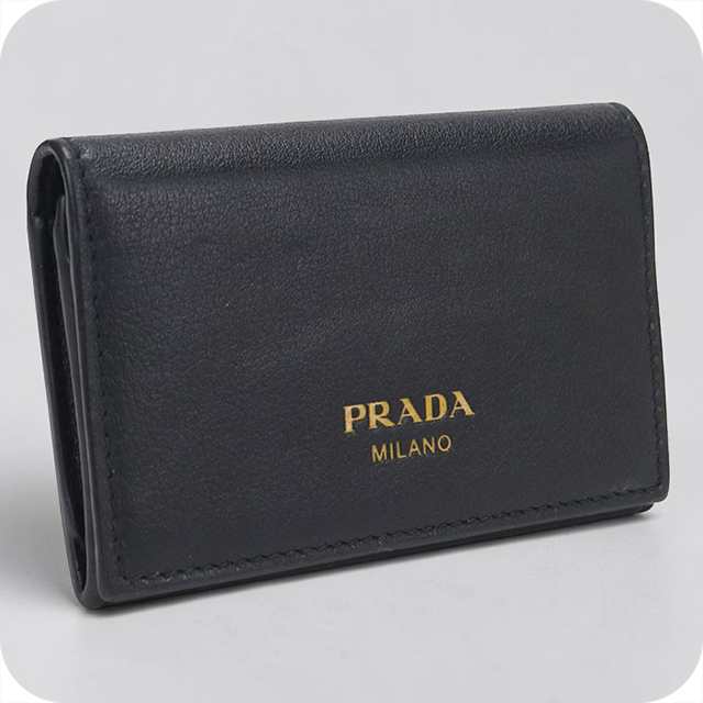 PRADA ブラックレザー 名刺入れ　カードケース　プラダ　美品 PRADA（プラダ） 中古 名刺入れ レディース ブランド レザーカード