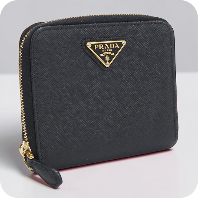 PRADA（プラダ） 中古 二つ折り財布 二折財布 レディース ブランド