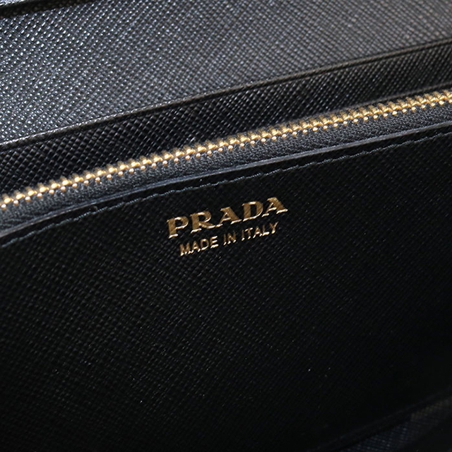 PRADA（プラダ） 中古 長財布二折 レディース ブランド サフィアーノ