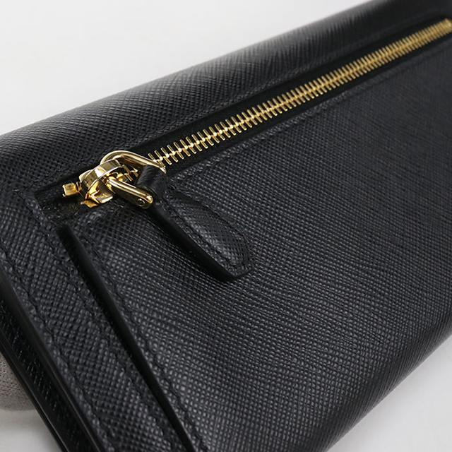 PRADA（プラダ） 中古 長財布二折 レディース ブランド サフィアーノ