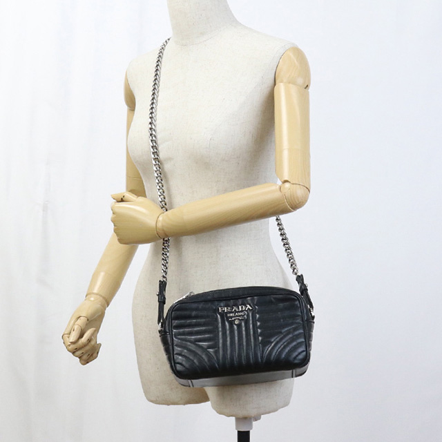 VINTAGE●PRADA●プラダ ディアグラム ショルダーバッグ PRADA（プラダ）の「Prada - ダイアグラム ショルダーバッグ