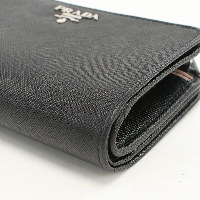 中古良品PRADA プラダ 二折財布 サフィアーノレザー財布 レディース ブラック 中古 プラダ 二折財布 レディース ブランド PRADA サフィアーノレザー