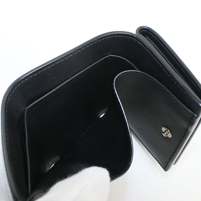 値下げしました　未使用に近い　SAINT LAURENT ブラック三つ折り財布 SAINT LAURENT 中古 サンローラン 三つ折り財布 コンパクト 三折財布
