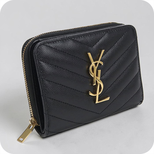 美品　SAINT LAURENT PARIS　カサンドラ　二つ折り財布　レザー SAINT LAURENT 中古 サンローラン 二つ折り財布 コンパクト レディース