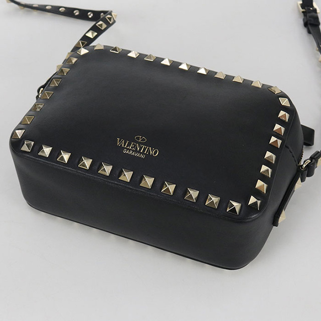 VALENTINO（ヴァレンティノ） 中古 斜め掛け ショルダーバッグ