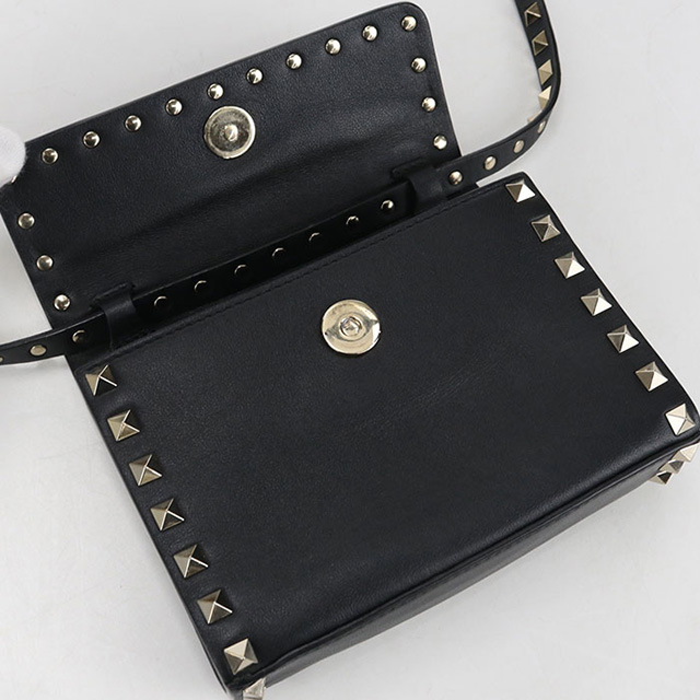 Valentino/ヴァレンティノ ロックスタッズ 斜めがけバッグ VALENTINO（ヴァレンティノ） 中古 斜め掛け ショルダーバッグ