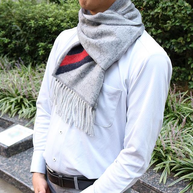 GUCCI グレー ストライプマフラー GUCCI グレー ストライプ マフラー