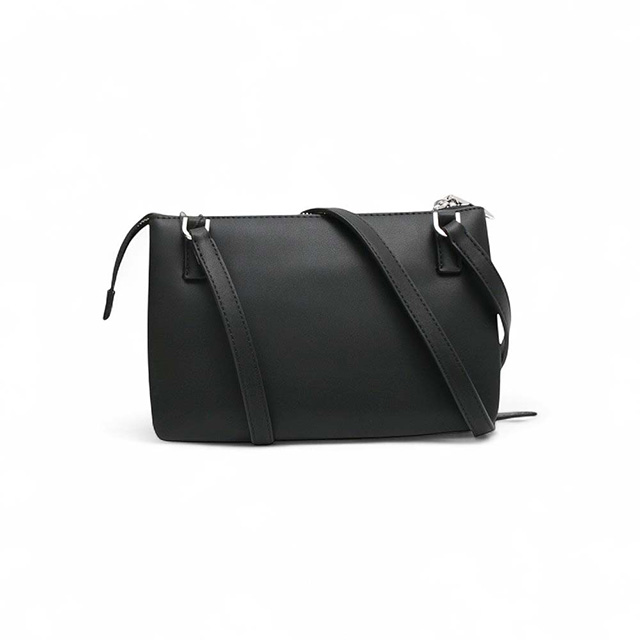 Calvin Klein（カルバン・クライン） ショルダーバッグ K60K608409-BAX