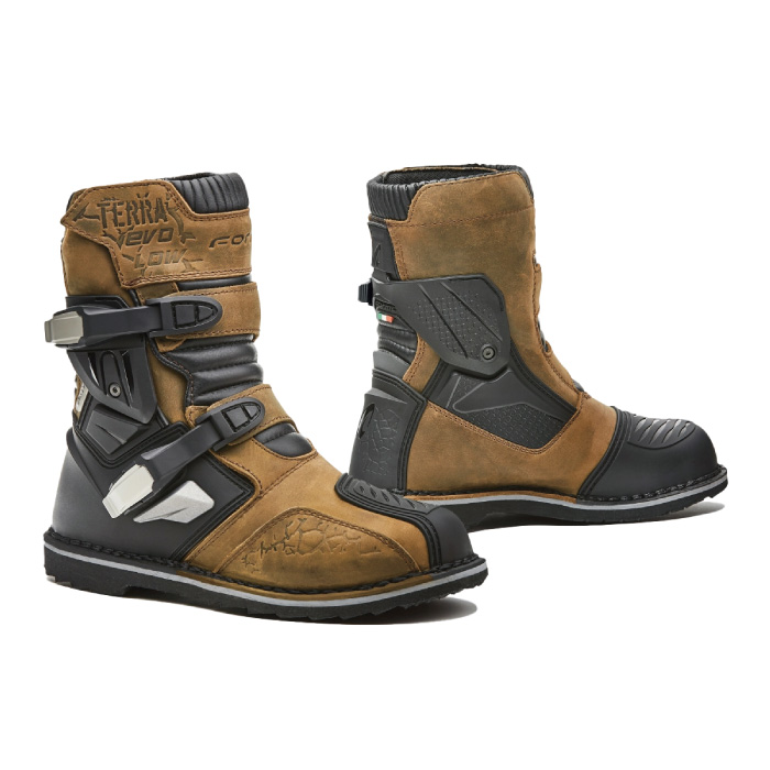 Forma TERRA EVO LOW (バイク用靴・ブーツ) 価格比較 - 価格.com