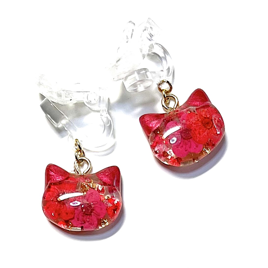セール！ドライフラワーのねこちゃんイヤリング キッズイヤリング