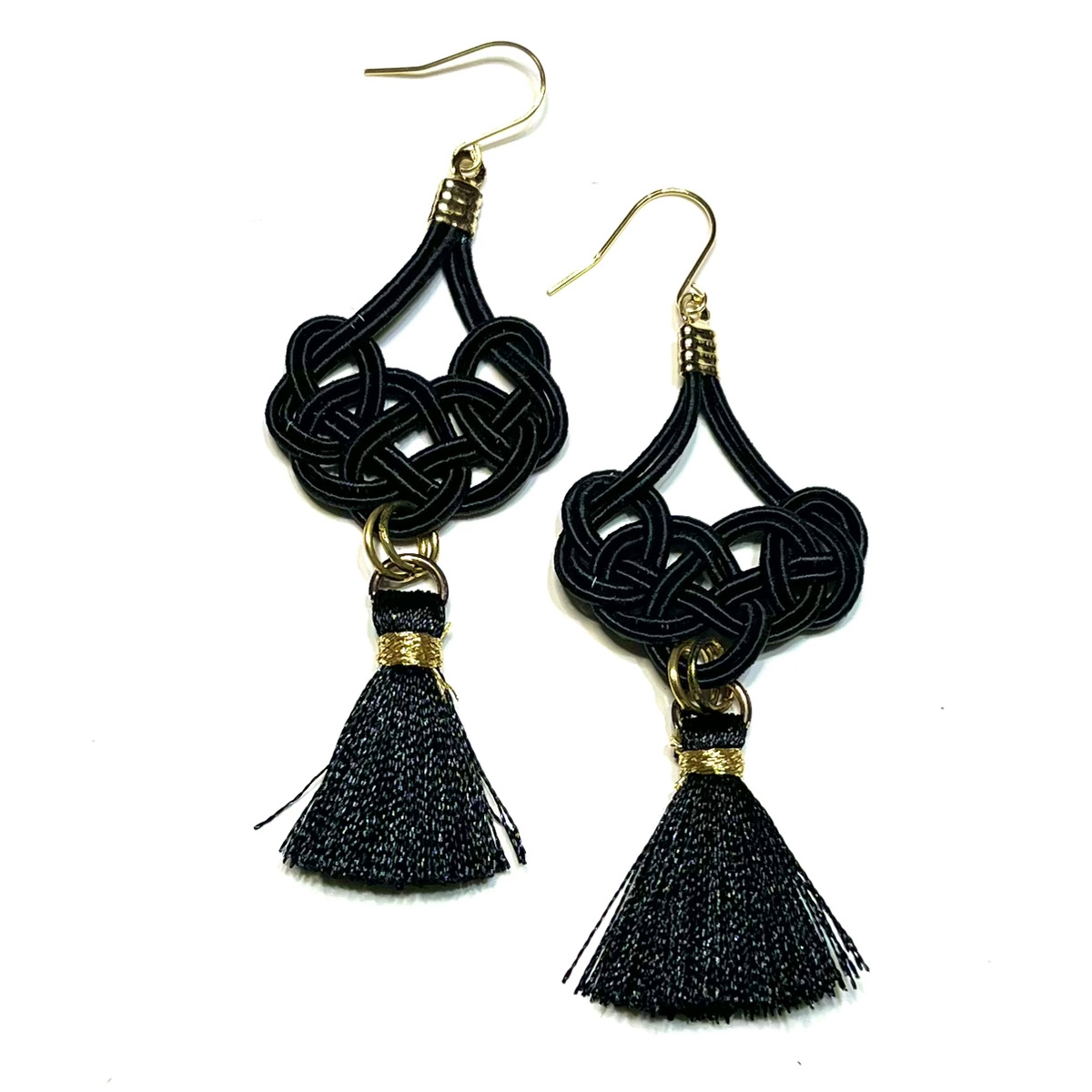 エスニック　赤　青　フリンジ　カラフル　ピアス　イヤリング　タッセル　ネイティブ 新作⭐ 秋 赤 青 フリンジ カラフル ピアス イヤリング タッセル