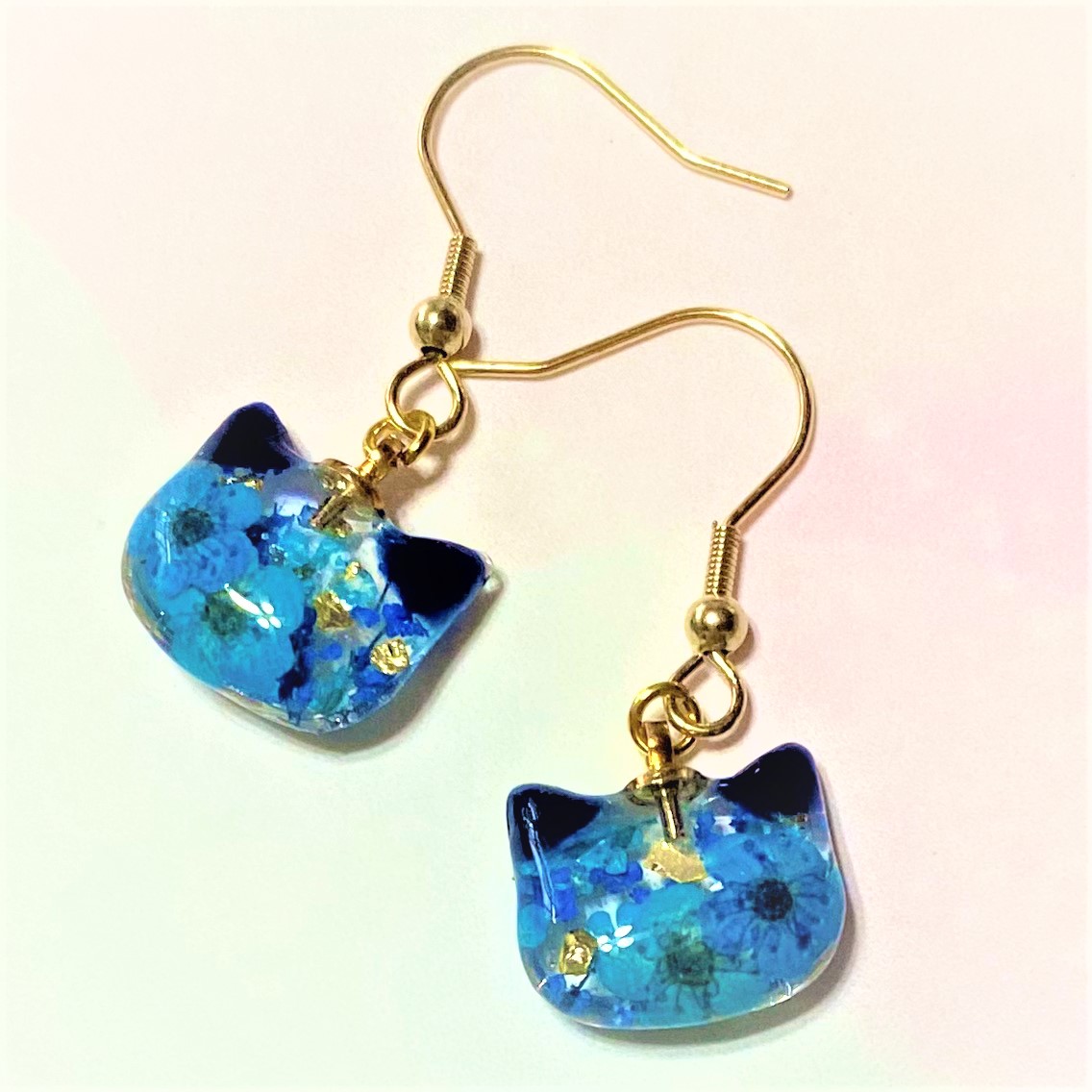 ฅ❤️ ねこ 猫 レジン 花 いちご ピアス イヤリング ピアス