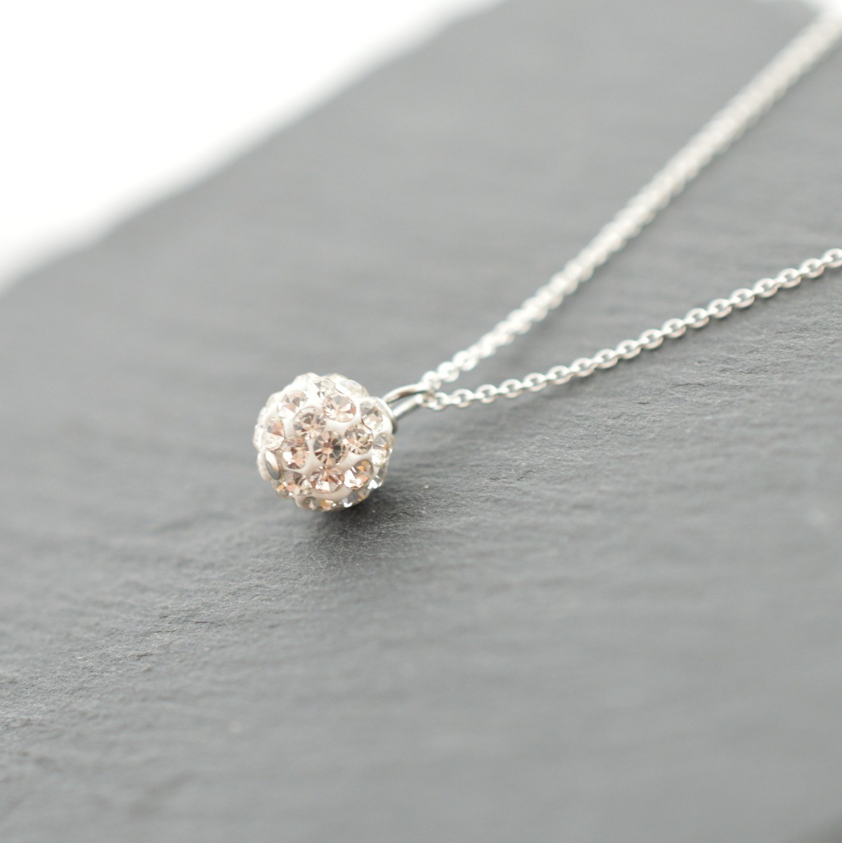 新作 レディース スワロフスキー ネックレス シルバー naotjewelry Swarovski Crystal Ball Necklace  :nn041:シンプルなピアスとネックレスshop - 通販 - Yahoo!ショッピング