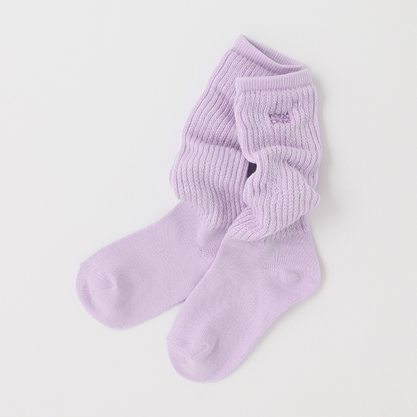 mezzo piano メゾピアノ(mezzo piano)ロゴ刺しゅうルーズソックス